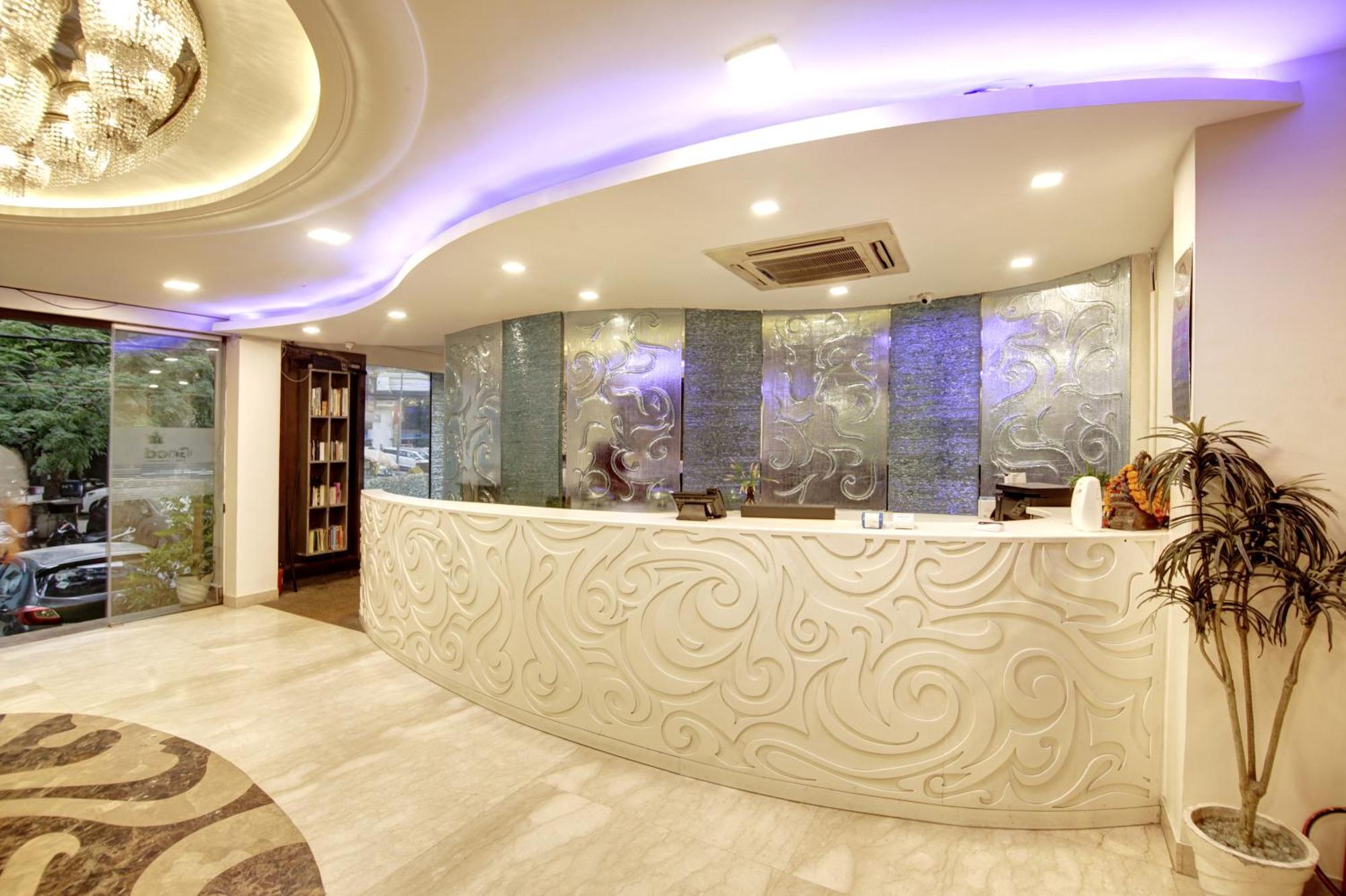 Hotel Good Times Near Ganga Ram Hospital And Karol Bagh Metro Дели Экстерьер фото
